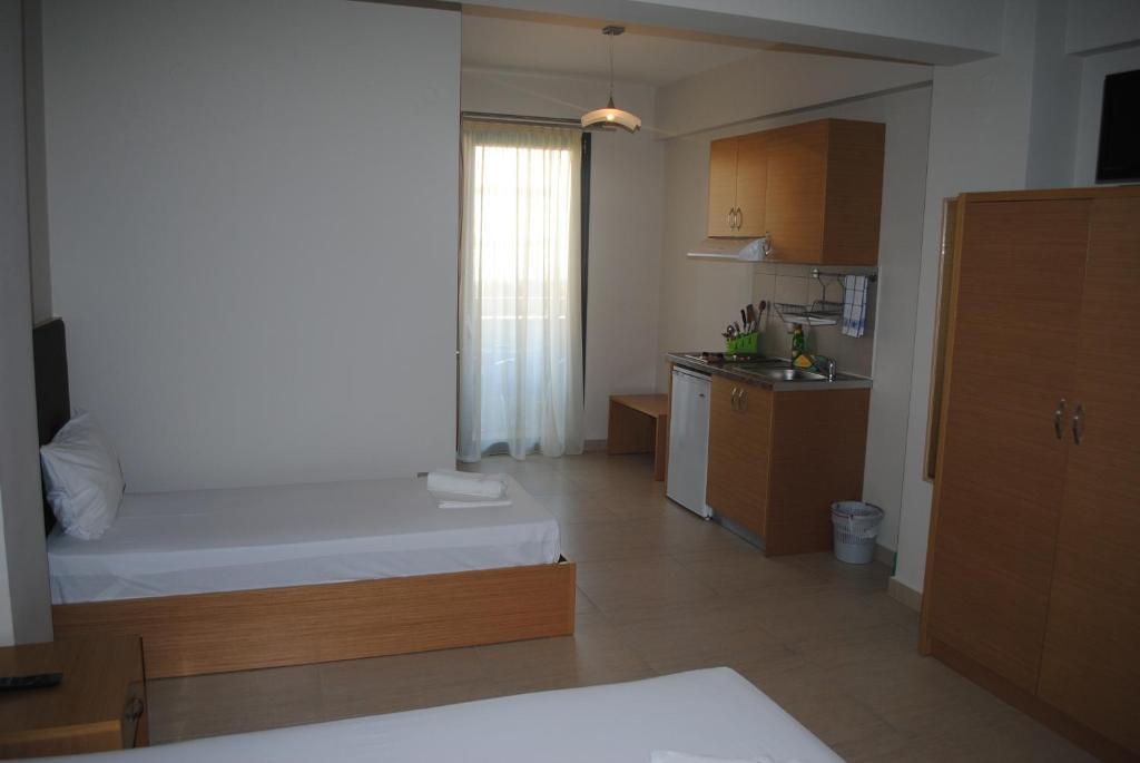 Niriides Studios And Apartments Паралия-Катерини Экстерьер фото